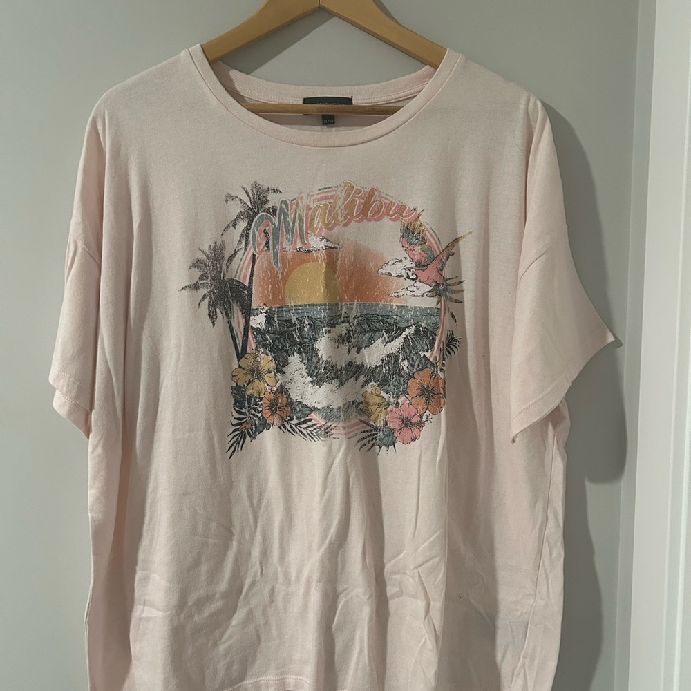 Malibu Graphic Tee - Pink